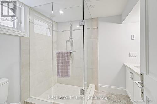 220 Burnett Avenue, Toronto, ON - Indoor Photo Showing Bathroom