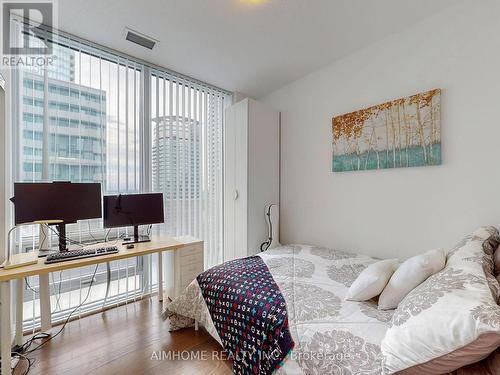 4910 - 100 Harbour Street, Toronto, ON - Indoor Photo Showing Bedroom