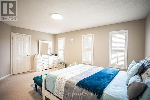 3220 Equestrian Crescent, Mississauga, ON - Indoor Photo Showing Bedroom
