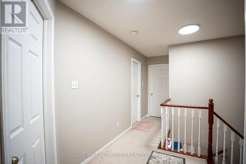 3220 Equestrian Crescent, Mississauga, ON - Indoor Photo Showing Other Room