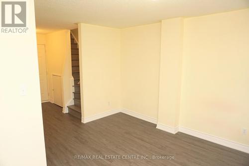178 - 435 Hensall Circle, Mississauga, ON - Indoor Photo Showing Other Room