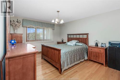 593 Dorset, Tecumseh, ON - Indoor Photo Showing Bedroom