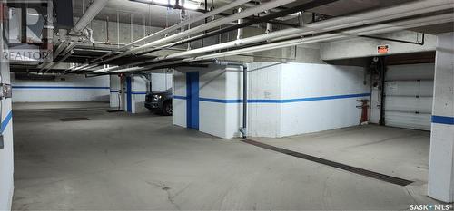 211 312 108Th Street W, Saskatoon, SK - Indoor Photo Showing Garage