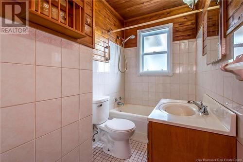 412 Mansfield Street, Saint John, NB - Indoor Photo Showing Bathroom
