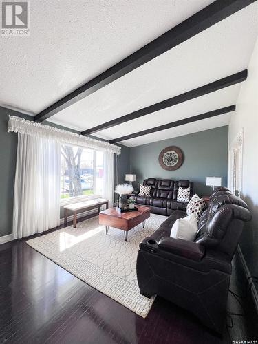 270 2Nd Avenue Se, Swift Current, SK - Indoor With Fireplace