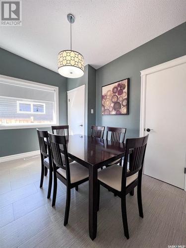 270 2Nd Avenue Se, Swift Current, SK - Indoor Photo Showing Dining Room