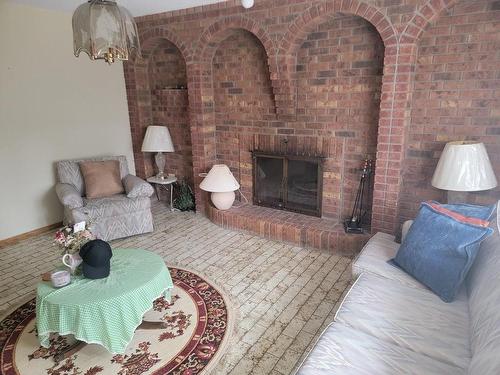 7 Lakeview Drive, Terrace Bay, ON - Indoor Photo Showing Other Room With Fireplace