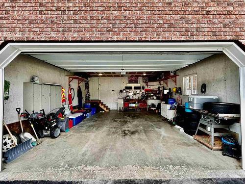 46 Wabigoon Drive W, Dryden, ON - Indoor Photo Showing Garage