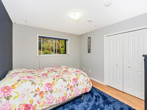 6-6300 Genoa Bay Rd, Duncan, BC - Indoor Photo Showing Bedroom