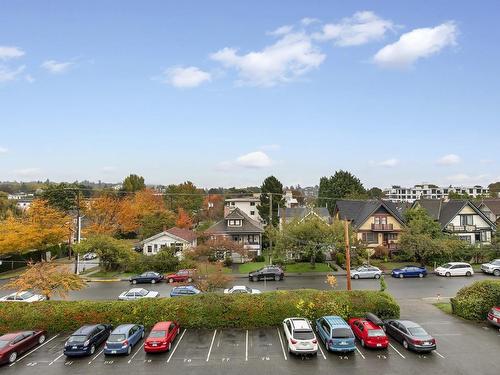 417-964 Heywood Ave, Victoria, BC - Outdoor With View