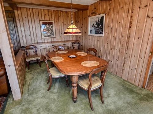 5049 Wesley Rd, Saanich, BC - Indoor Photo Showing Dining Room