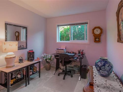 2624 Quill Dr, Nanaimo, BC - Indoor Photo Showing Office