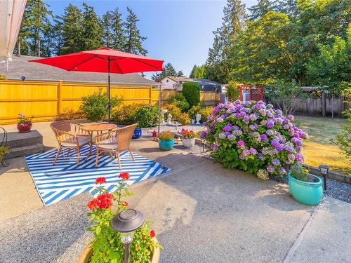 2624 Quill Dr, Nanaimo, BC - Outdoor With Backyard
