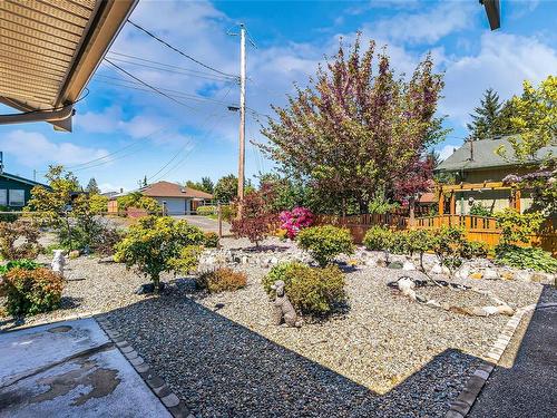 642 Wedgewood Cres, Parksville, BC - Outdoor
