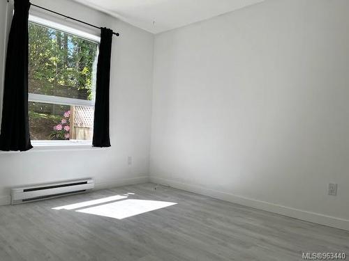 6138 Cedar Grove Dr, Nanaimo, BC - Indoor Photo Showing Other Room