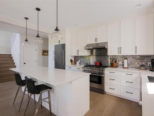9262 Rideau Ave, North Saanich, BC - Indoor Photo Showing Kitchen With Upgraded Kitchen