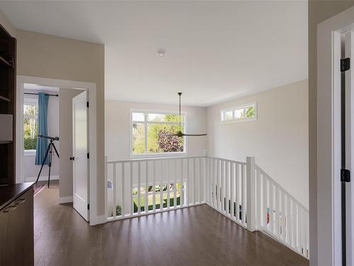 9262 Rideau Ave, North Saanich, BC - Indoor Photo Showing Other Room