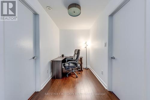 Th25 - 370 Square One Drive, Mississauga, ON - Indoor