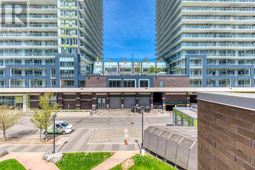 Th25 - 370 Square One Drive, Mississauga, ON - Outdoor