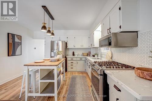 10 Innes Avenue, Toronto, ON - Indoor Photo Showing Kitchen