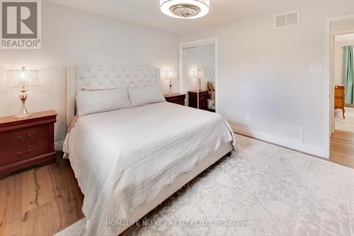 4 Green Pine Avenue, Springwater, ON - Indoor Photo Showing Bedroom