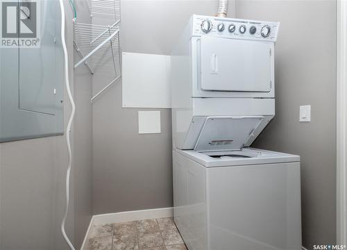 301 702 Hart Road, Saskatoon, SK - Indoor Photo Showing Laundry Room