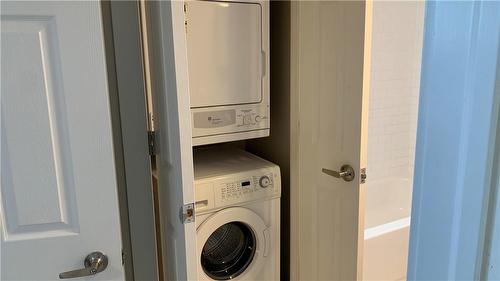 1544 King Street E|Unit #403, Hamilton, ON - Indoor Photo Showing Laundry Room