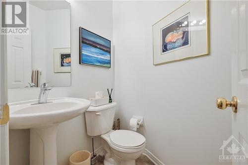 167 Central Park Drive, Ottawa, ON - Indoor Photo Showing Bathroom