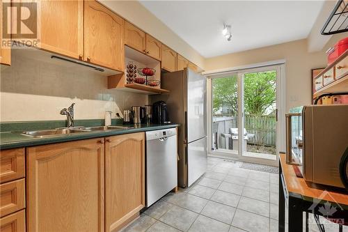 167 Central Park Drive, Ottawa, ON - Indoor Photo Showing Kitchen With Double Sink