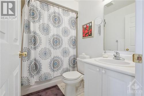 167 Central Park Drive, Ottawa, ON - Indoor Photo Showing Bathroom