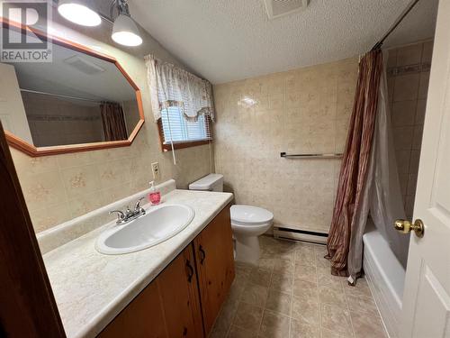8A Hill Avenue, Clarkes Beach, NL - Indoor Photo Showing Bathroom