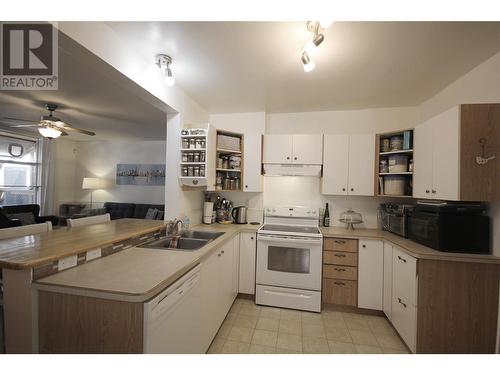 616 Burns Street, Penticton, BC - Indoor Photo Showing Kitchen With Double Sink