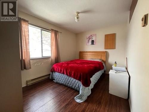 3965 Lakeside Road, Penticton, BC - Indoor Photo Showing Bedroom