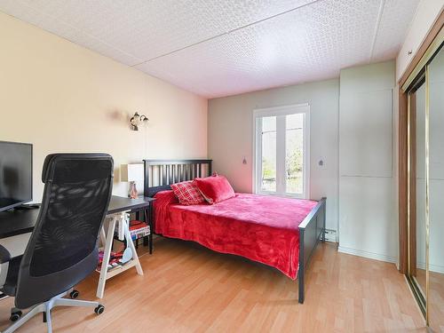 Chambre Ã Â coucher - 325 1Re Rue, Saint-Blaise-Sur-Richelieu, QC - Indoor Photo Showing Bedroom