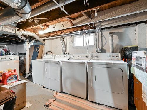 Laundry room - 282  - 284 Rue Jeannette, Longueuil (Le Vieux-Longueuil), QC - Indoor Photo Showing Laundry Room