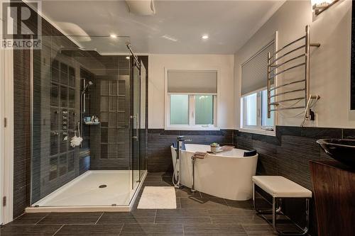 2595 Algonquin Road, Sudbury, ON - Indoor Photo Showing Bathroom