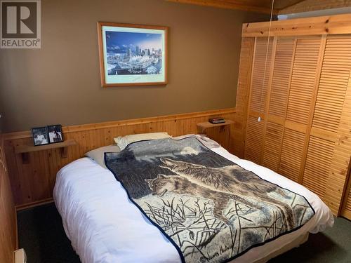 3933 Summers Creek Road, Princeton, BC - Indoor Photo Showing Bedroom