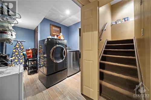 497 Princess Louise Drive, Ottawa, ON - Indoor Photo Showing Laundry Room