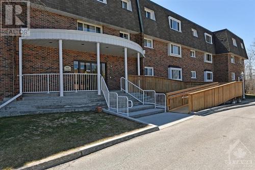 845 Kyle Court Unit#310, Brockville, ON - Outdoor With Exterior