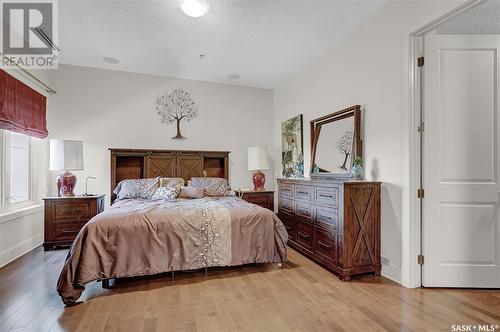 507 205 Fairford Street E, Moose Jaw, SK - Indoor Photo Showing Bedroom