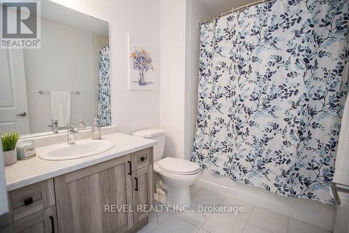 119 - 461 Blackburn Drive, Brantford, ON - Indoor Photo Showing Bathroom