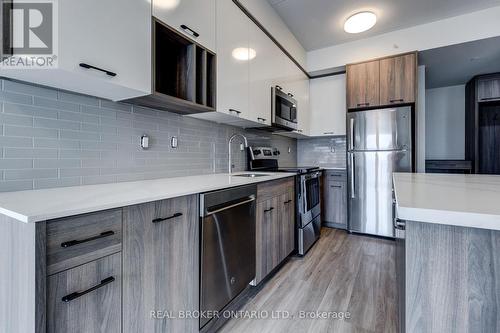 1701 - 49 Walnut Street S, Hamilton, ON - Indoor Photo Showing Kitchen With Stainless Steel Kitchen