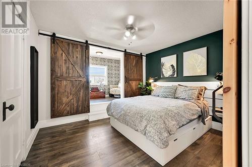 The ultimate retreat! - 15 Newlands Avenue, Hamilton, ON - Indoor Photo Showing Bedroom