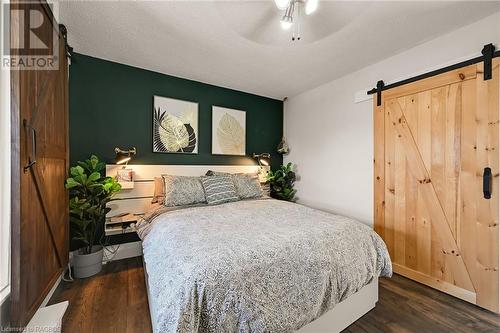 Just dreamy! - 15 Newlands Avenue, Hamilton, ON - Indoor Photo Showing Bedroom