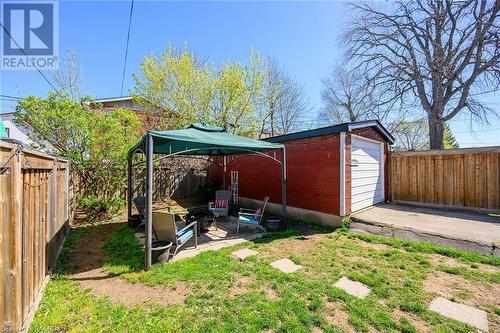 So much space to play! - 15 Newlands Avenue, Hamilton, ON - Outdoor