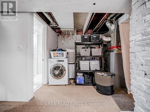71 Oak Avenue, Hamilton, ON - Indoor Photo Showing Laundry Room