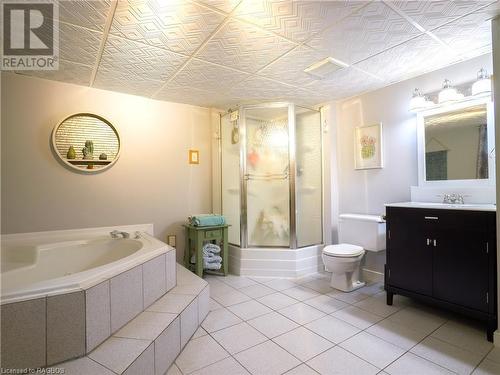 351 Market Street, Saugeen Shores, ON - Indoor Photo Showing Bathroom