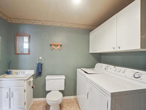 Salle de bains - 1054 Boul. Alexis-Lebert, Saint-Jean-Sur-Richelieu, QC - Indoor Photo Showing Laundry Room