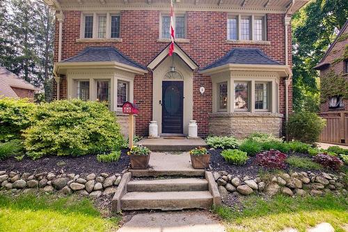 6 Lincoln Avenue, Brantford, ON - Outdoor With Facade