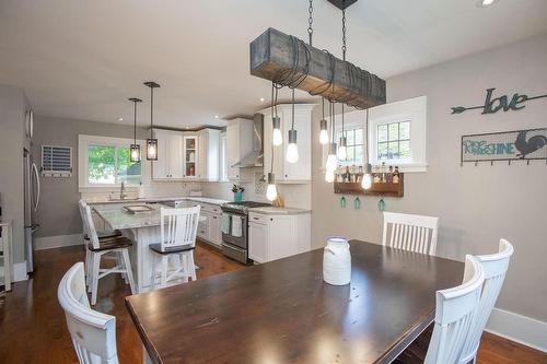 6 Lincoln Avenue, Brantford, ON - Indoor Photo Showing Dining Room